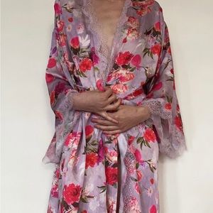 🌹Y2K Victoria’s Secret Floral Strawberry Lilac & Pink Silky Road with Tie🌹